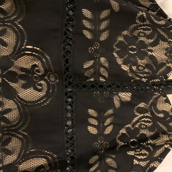 Black lace cocktail dress - Picture 2 of 4